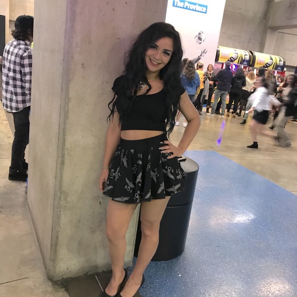 Meet your Posher, Gillian - Picture 1 of 1